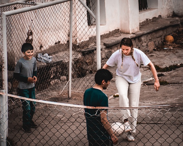 商超办赛 55名职业球员 足金多样升级渗透全民生活.